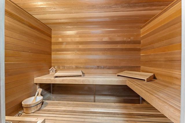 633 Naragansett Avenue, Baraboo, WI 53913