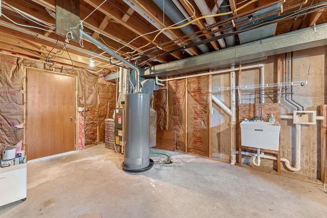 633 Naragansett Avenue, Baraboo, WI 53913