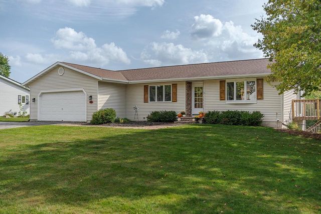 633 Naragansett Avenue, Baraboo, WI 53913