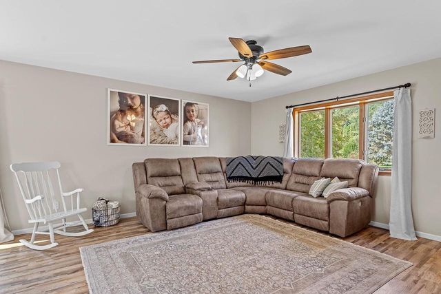 633 Naragansett Avenue, Baraboo, WI 53913