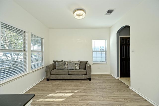 11816 Bastrop ST, Manor, TX 78653