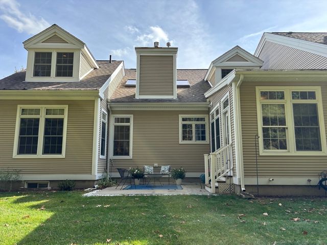 69 High Pine Cir 69, Wilbraham, MA 01095