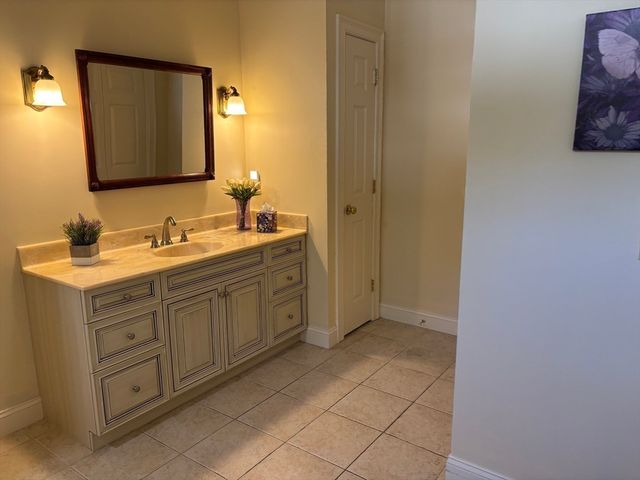 69 High Pine Cir 69, Wilbraham, MA 01095