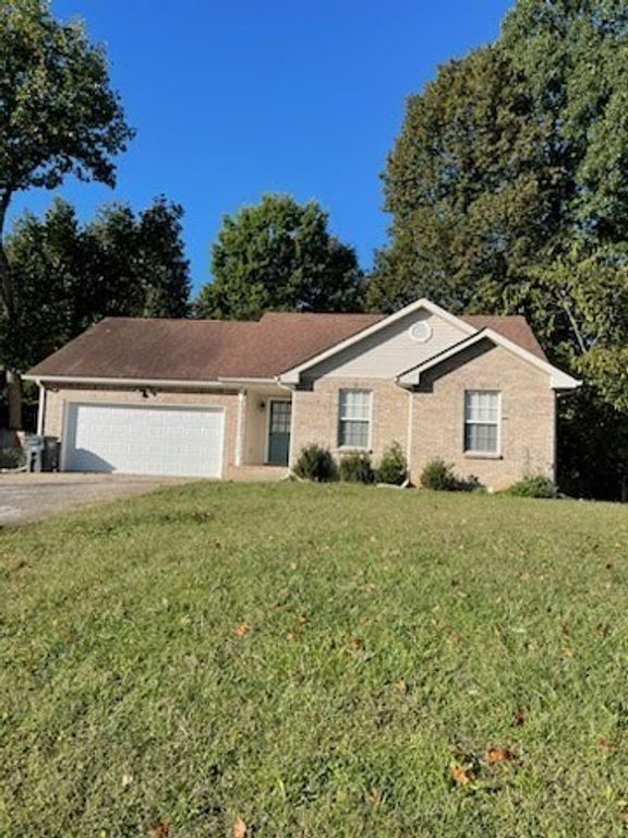 2492 Rafiki Dr, Clarksville, TN 37042