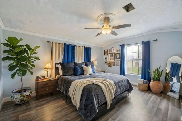 300 Hay Meadow Lane, Shepherd, TX 77371