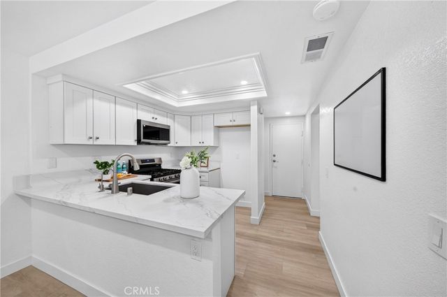 2303 W Millstream Drive 104, Fullerton, CA 92833