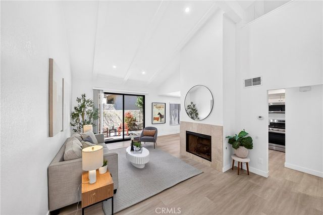 2303 W Millstream Drive 104, Fullerton, CA 92833