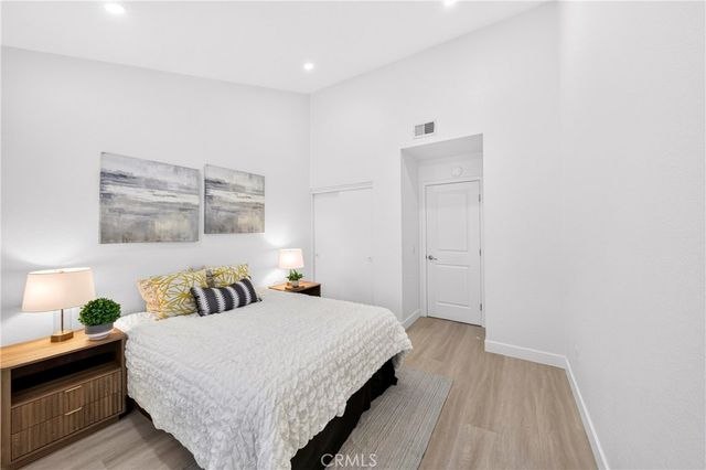 2303 W Millstream Drive 104, Fullerton, CA 92833