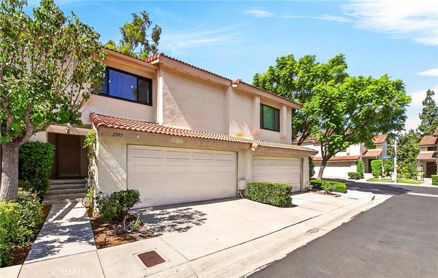 2303 W Millstream Drive 104, Fullerton, CA 92833