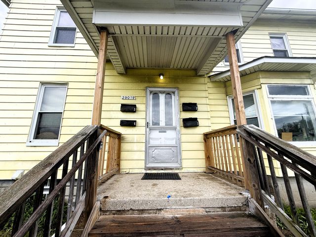 29019 Sheeks S, Flat Rock, MI 48134