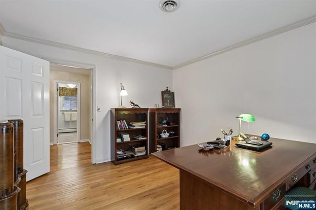 716 Windswept Lane, Franklin Lakes, NJ 07417