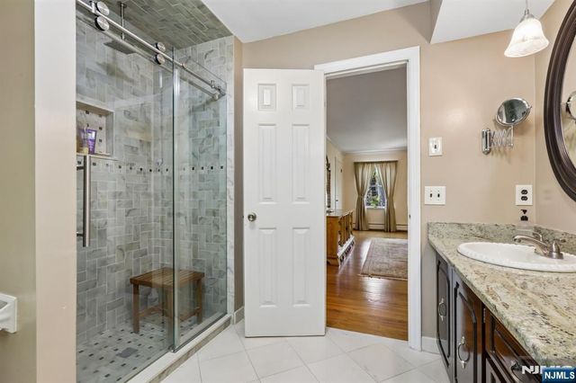 716 Windswept Lane, Franklin Lakes, NJ 07417