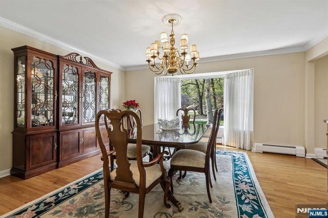 716 Windswept Lane, Franklin Lakes, NJ 07417