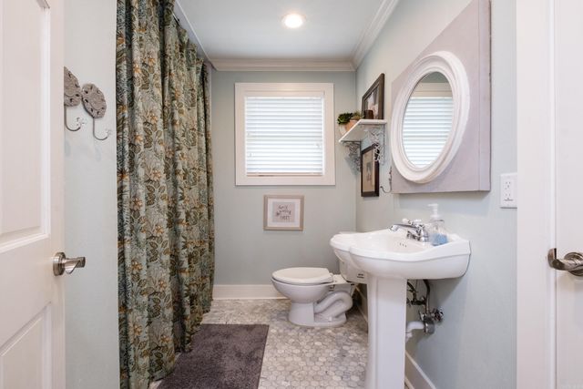 5810 S Country Club, Little Rock, AR 72207