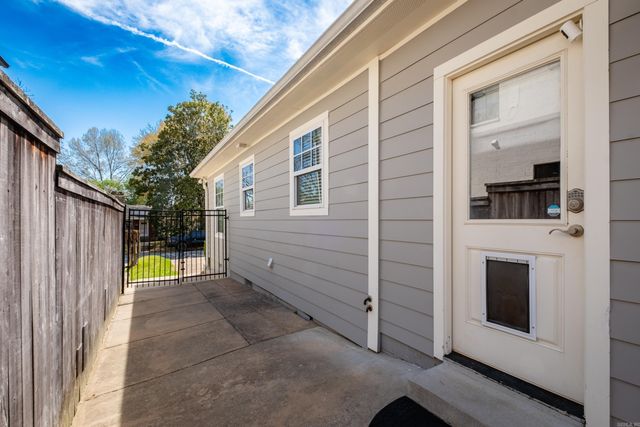 5810 S Country Club, Little Rock, AR 72207