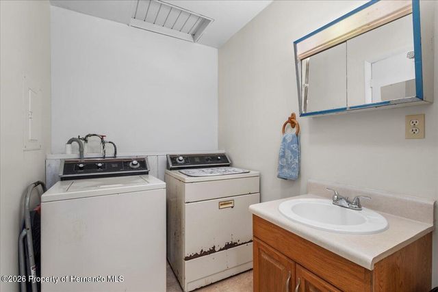 455 NE 441 Avenue, Old Town, FL 32680