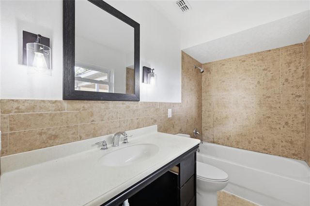 995 W MINNEHAHA AVENUE, Clermont, FL 34711