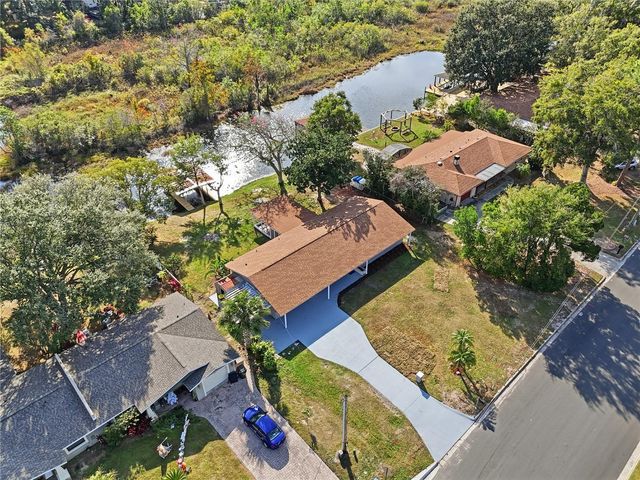 995 W MINNEHAHA AVENUE, Clermont, FL 34711