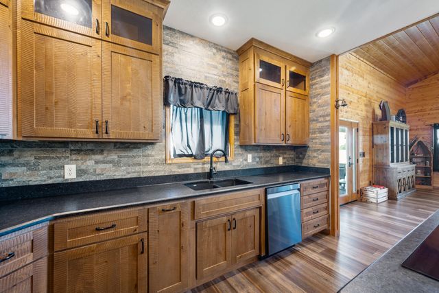 13650 State Hwy 39, Stockton, MO 65785