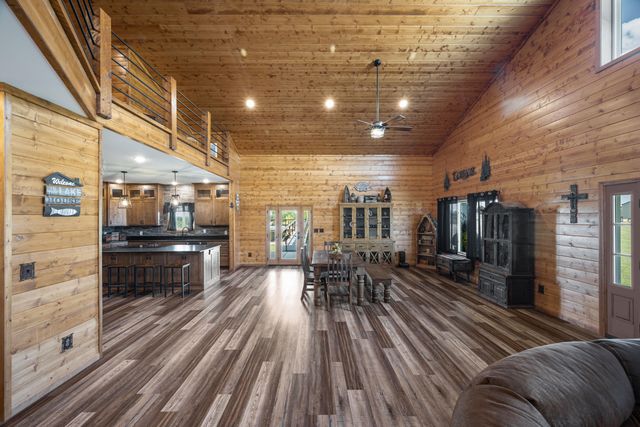 13650 State Hwy 39, Stockton, MO 65785