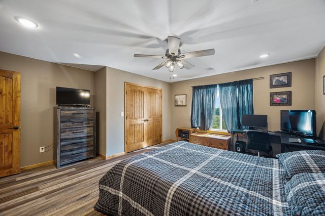 13650 State Hwy 39, Stockton, MO 65785