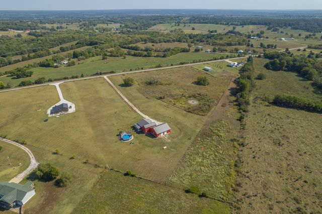 13650 State Hwy 39, Stockton, MO 65785