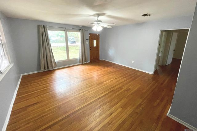 5130 Clifton Dr, Baton Rouge, LA 70808