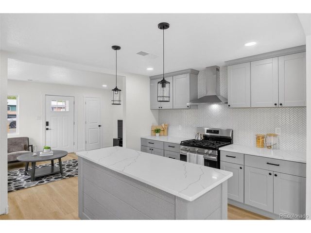 2096 S Lowell Blvd, Denver, CO 80219