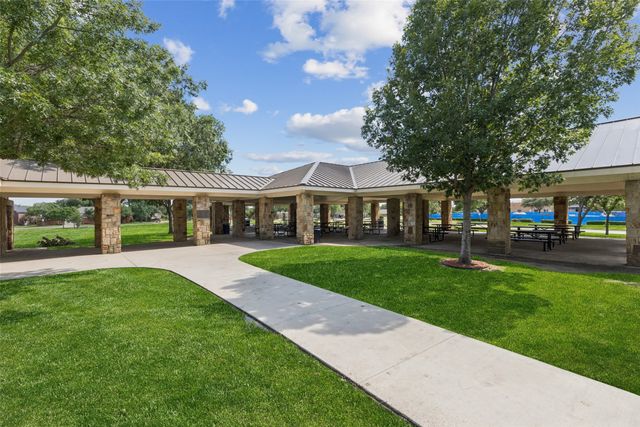 2613 Winterlake Drive, Carrollton, TX 75006