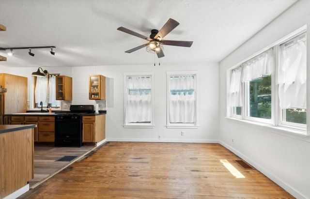 208 Ardmore Avenue, La Porte, IN 46350