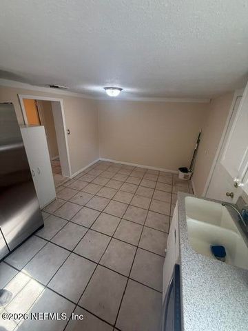 7635 FREE Avenue, Jacksonville, FL 32211