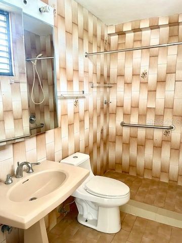 18 MARSEILLES 4B, San Juan, PR 00907