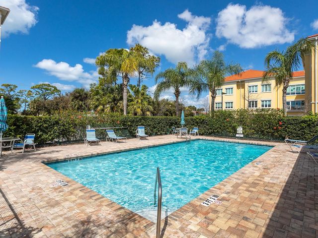 980 COOPER STREET 302, Venice, FL 34285