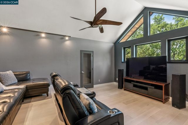 321 Castle Crest Rd, Alamo, CA 94507