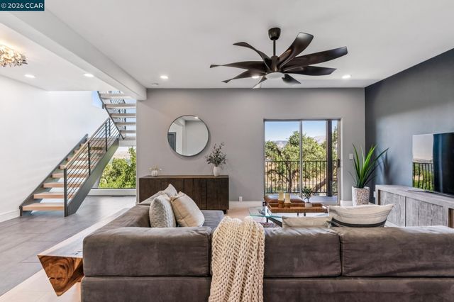 321 Castle Crest Rd, Alamo, CA 94507