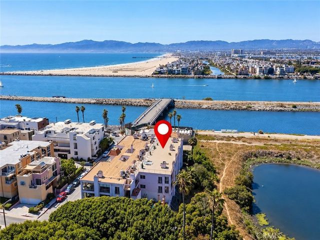 6220 Pacific Avenue 104, Playa Del Rey, CA 90293