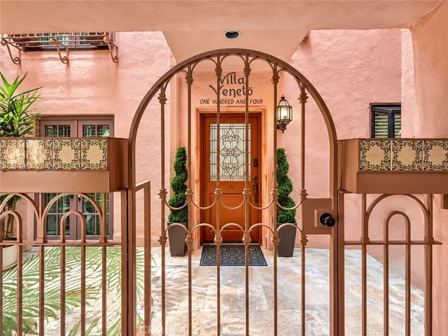 6220 Pacific Avenue 104, Playa Del Rey, CA 90293