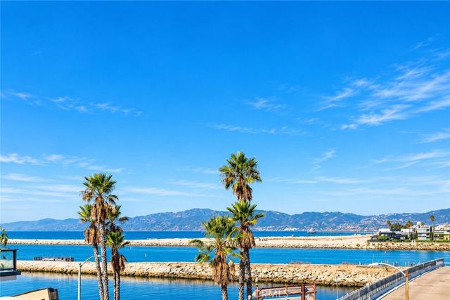 6220 Pacific Avenue 104, Playa Del Rey, CA 90293