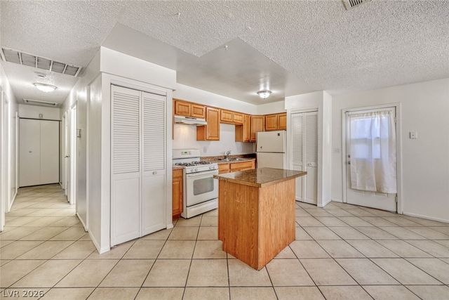 1272 Lawry Avenue, Las Vegas, NV 89106