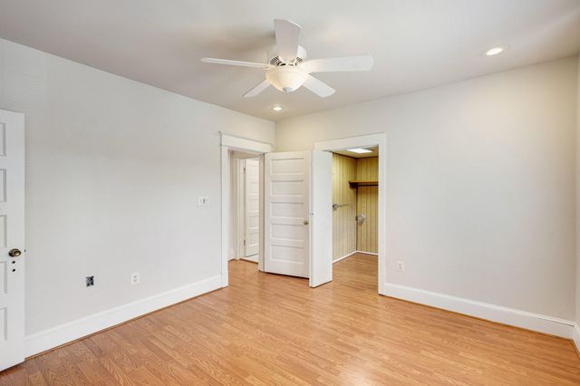 1619 S MONROE ST, Arlington, VA 22204