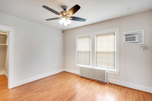 1619 S MONROE ST, Arlington, VA 22204