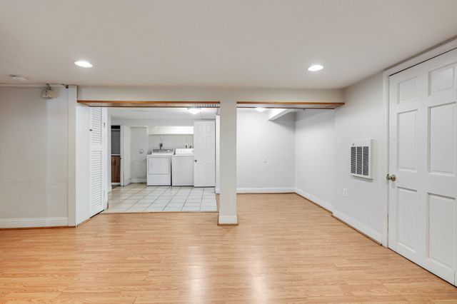 1619 S MONROE ST, Arlington, VA 22204