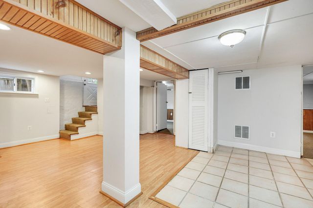 1619 S MONROE ST, Arlington, VA 22204