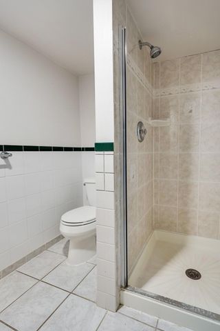 1619 S MONROE ST, Arlington, VA 22204