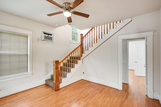 1619 S MONROE ST, Arlington, VA 22204