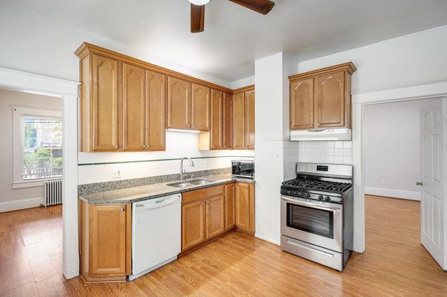 1619 S MONROE ST, Arlington, VA 22204