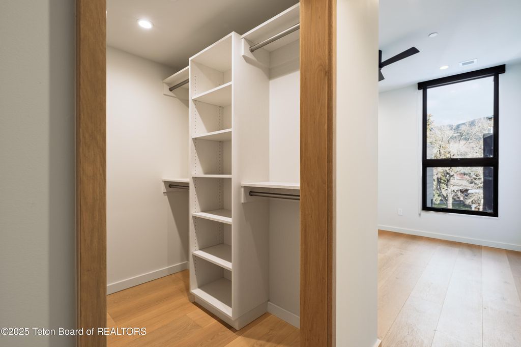 165 N GLENWOOD Street 22, Jackson, WY 83001 photo 15