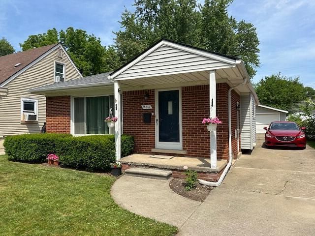 18450 N Olympia, Redford Charter Twp, MI 48240