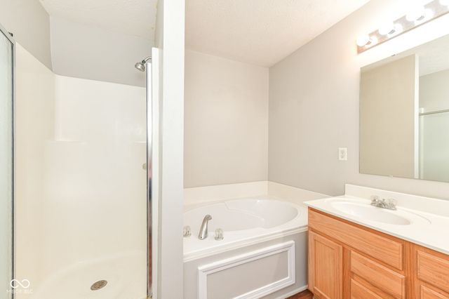 11947 Princewood Drive, Fishers, IN 46037