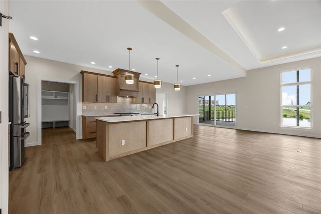648 Rock Ridge Drive, Tiffin, IA 52340